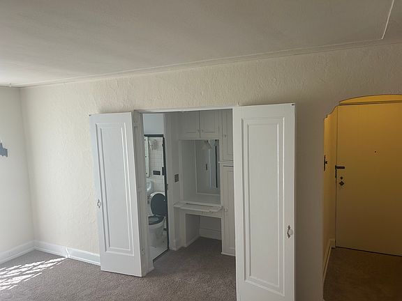 3rd image of 3246 Girard Ave S APT 104