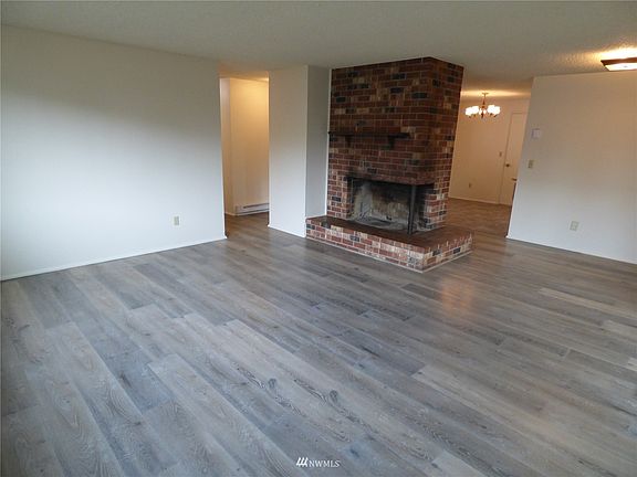 5th image of 219 W Street SE