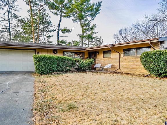 2nd image of 3125 Prairie Hill Cir