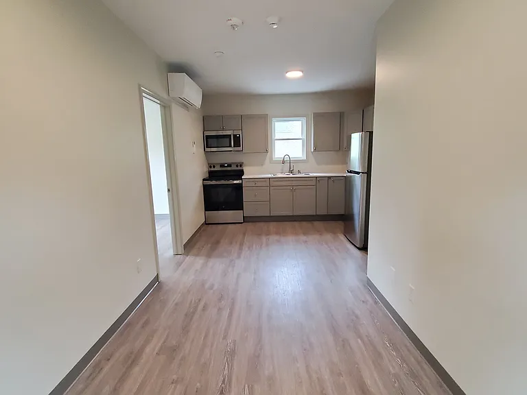 45 Main St #1-R — Photo 5