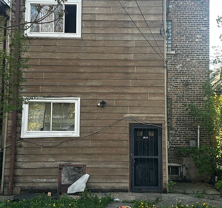 2nd image of 11305 S Edbrooke Ave