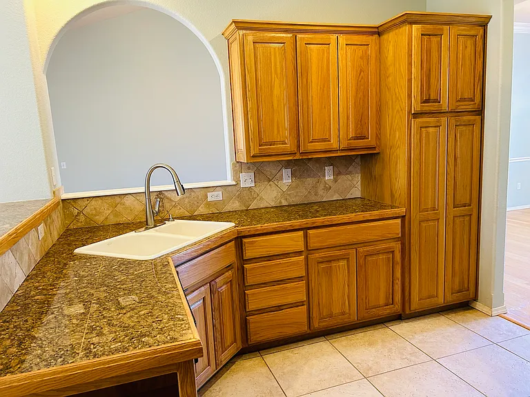 15 Mills Dr — Photo 10