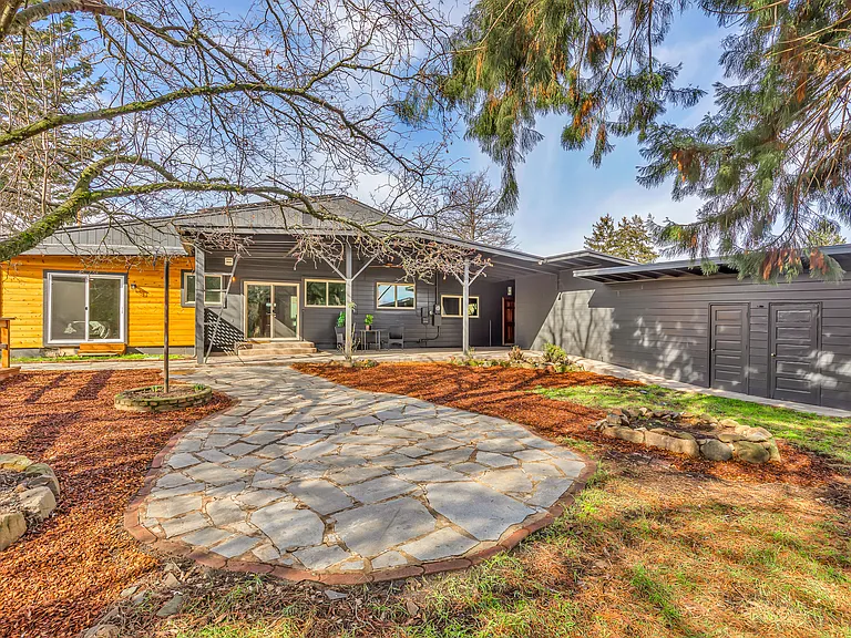 810 Glendale Ave — Photo 43