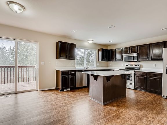 3rd image of 9305 185th Avenue Pl E