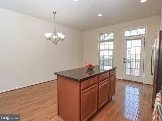 7721 Duncannon Ln — Photo 9