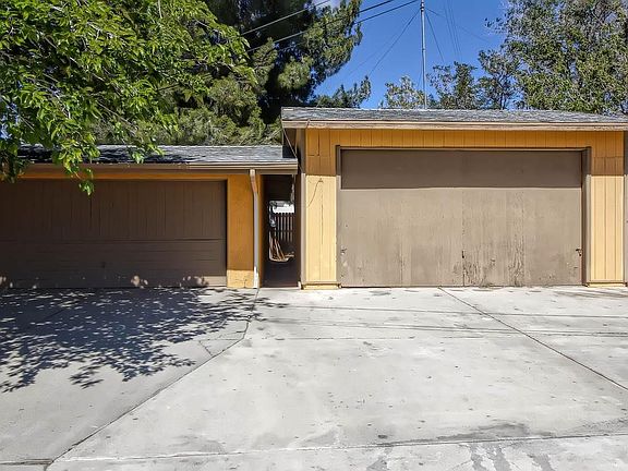 2nd image of 8782 Peach Ave