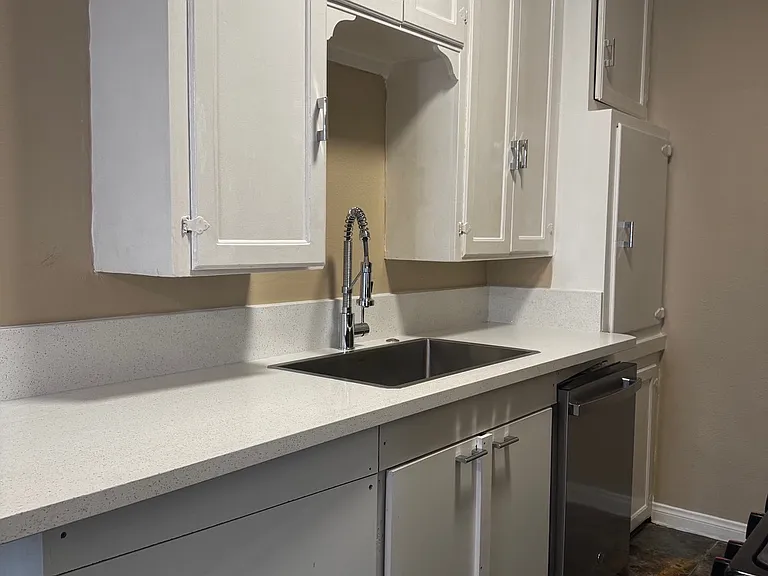 Real Empresa Santa Monica LLC — Photo 9