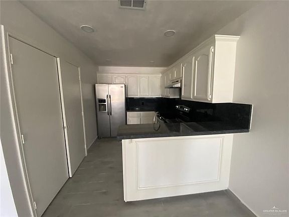 5th image of 6910 Venus Dr APT 3