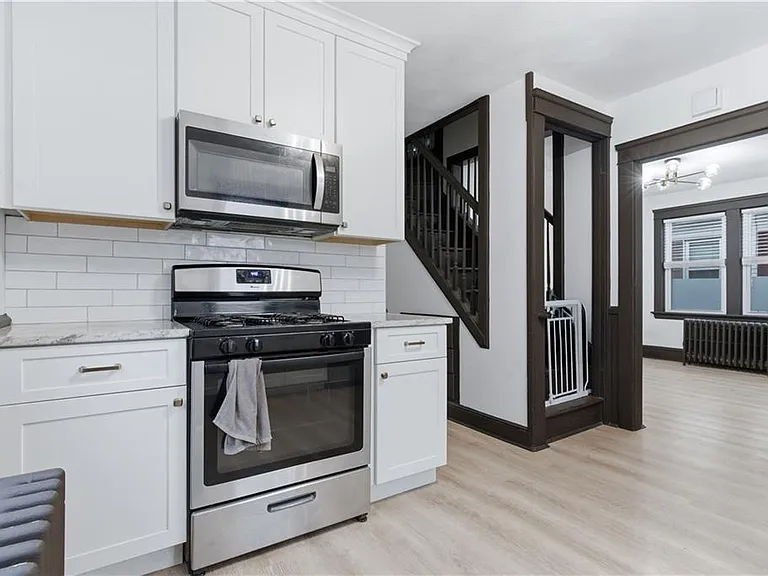 44 Holburn Ave — Photo 7