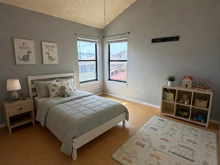 10901 Joe Dimaggio Cir — Photo 18