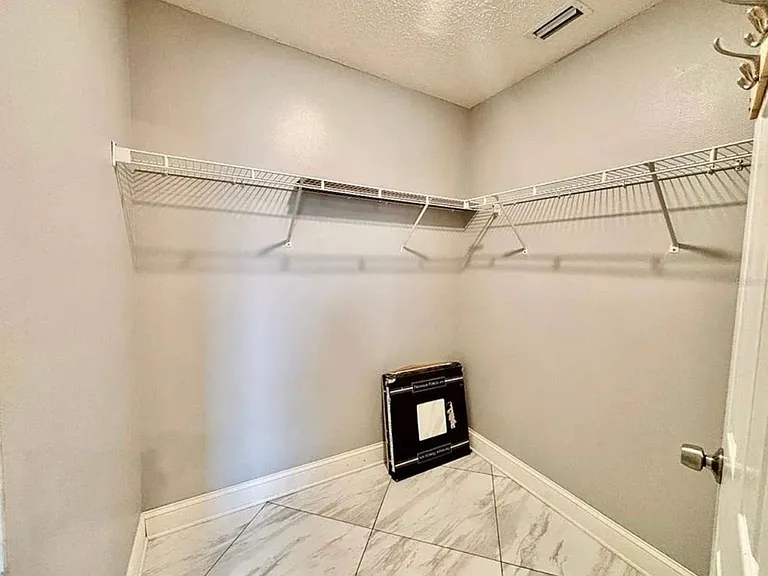 12 Regency Dr — Photo 13