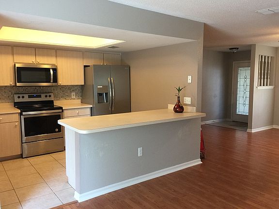 5th image of 5933 Southwind Dr