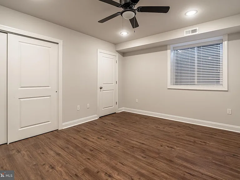 2147 Christian St #1 — Photo 8