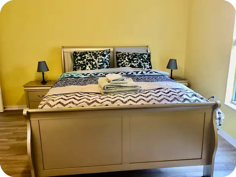 1067 Berkeley Dr — Photo 14