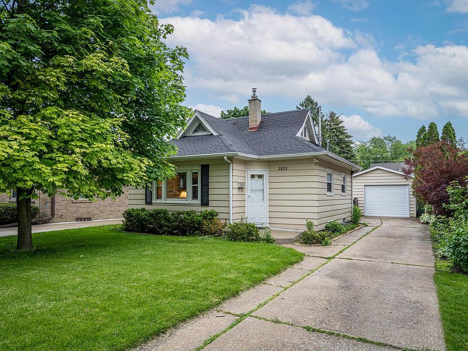 2823 Ruby Ave, Racine, WI 53402 Zillow