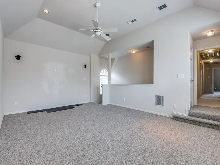 6428 Glenhollow Dr — Photo 28