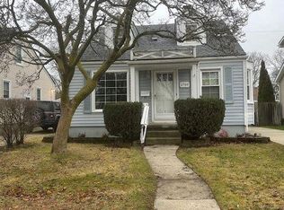 1759 Cole St, Birmingham, MI 48009