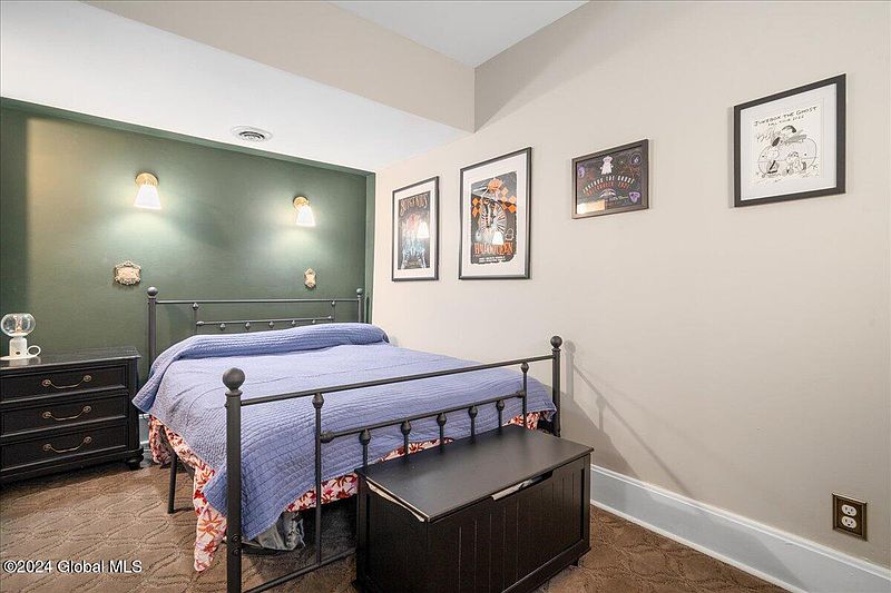5th image of 52 S Swan Street # G