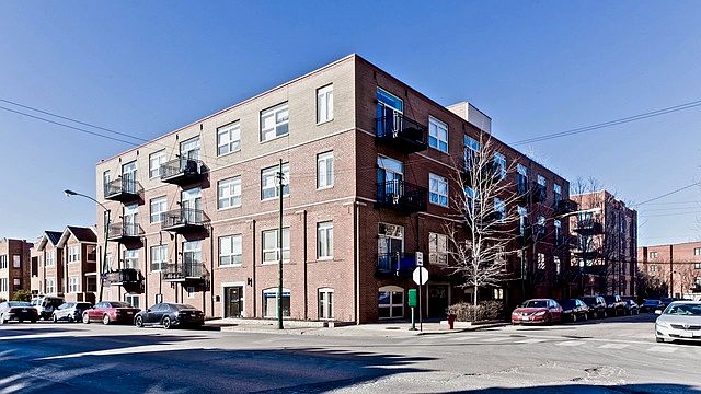 1st image of 2806 N Oakley Ave APT 306