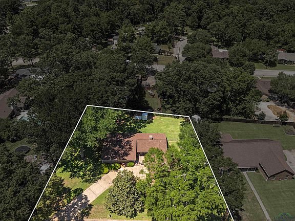 4th image of 3203 Mimosa Pl