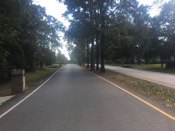 5th image of 901 Carriage Hills Blvd