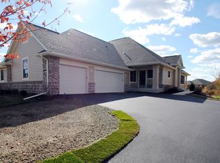 3117 W Villa Dr, Franklin, WI 53132