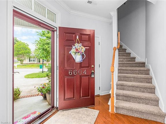 4th image of 6604 Springfield Village Ln