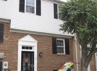 8 Cartwright Ct, Baltimore, MD 21237