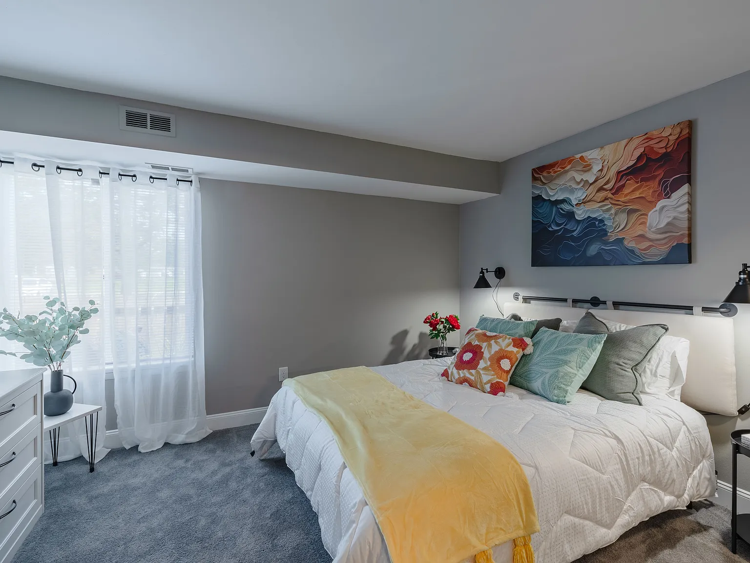 Auburn Heights Apartments — Photo 2