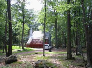 167 Upper Lakeview Dr, Hawley, PA 18428