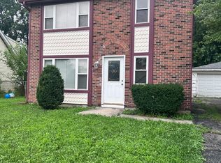 855 Camden Ln, Aurora, IL 60504