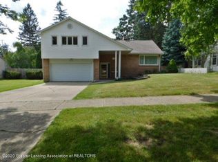 1810 Lindbergh Dr, Lansing, MI 48910