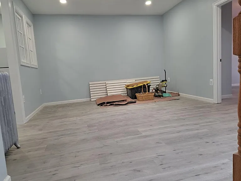 21813 Jamaica Ave #1 — Photo 3