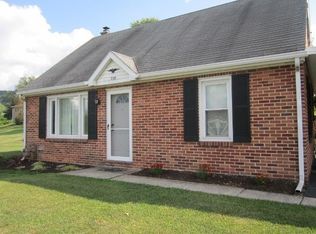 730 Hammond Rd, York, PA 17406