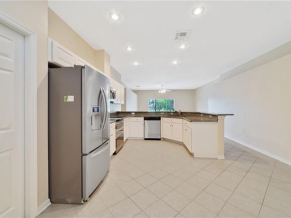 5th image of 2421 Brixham Ave