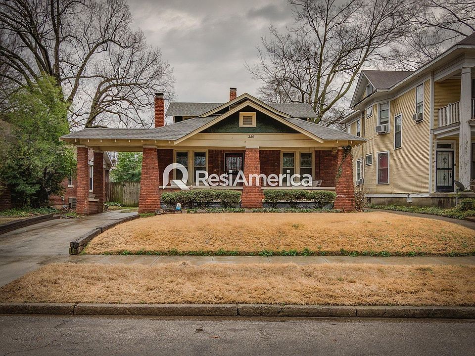 1st image of 256 N Willett St
