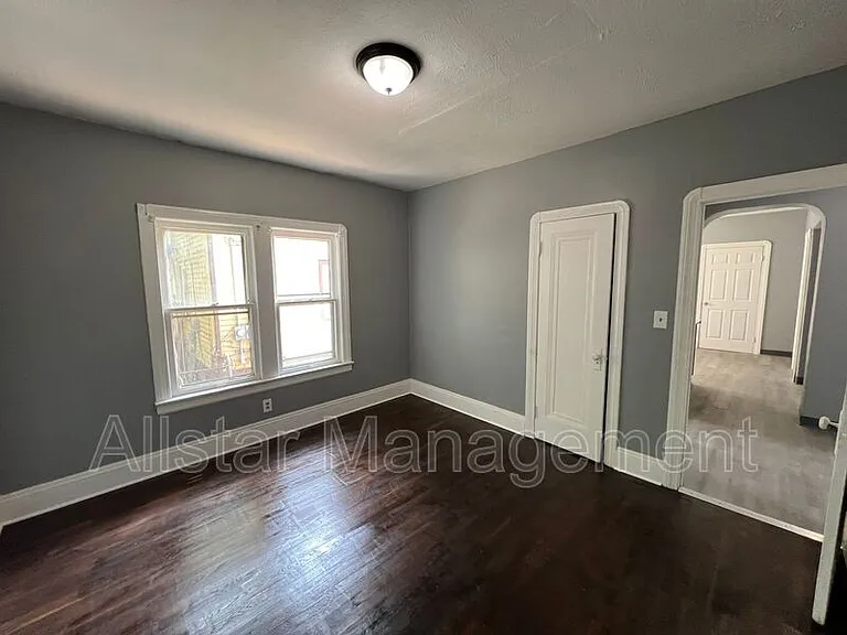 3257 E 139th St #DOWN — Photo 19
