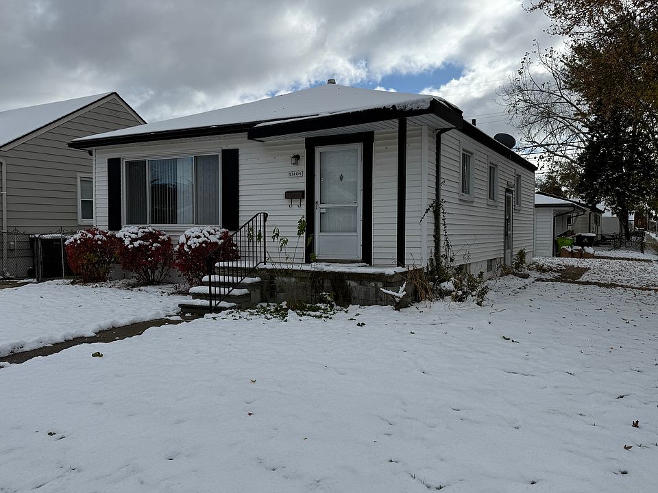 1st image of 17404 Lowell St