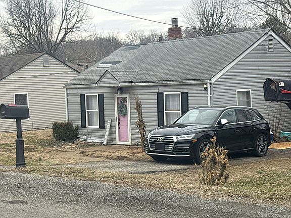 2nd image of 211 Twin Dr
