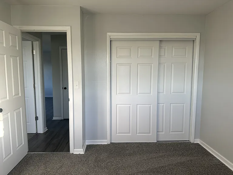 3221 Holiday Dr — Photo 23