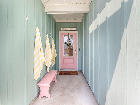 5th image of 769 Backwater Rd