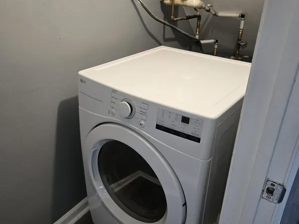 1163 Ruddell Rd #1165, Vinton, VA 24179