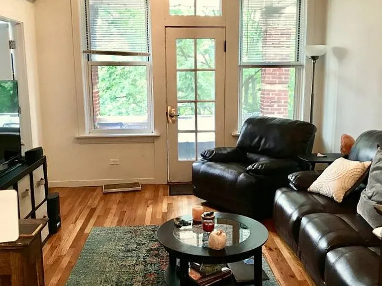 2428 W Walton St #3 — Photo 12