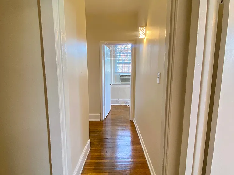 3110 Kensington Ave #8 — Photo 16