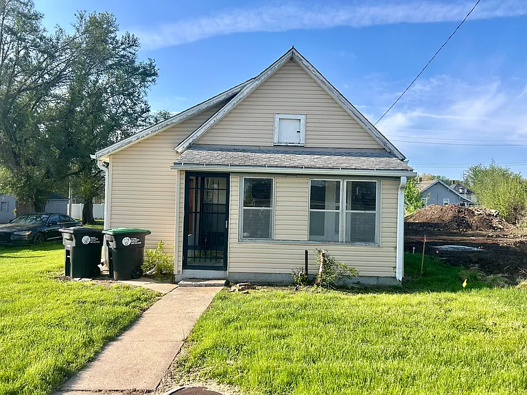 3029 Pratt St — Photo 8