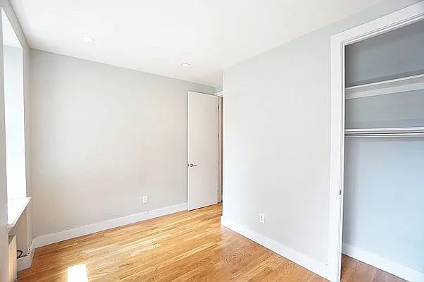 Rented by Bruma Realty LLC | media 14