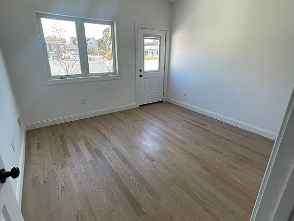 4th image of 133 Butler Ave #1D
