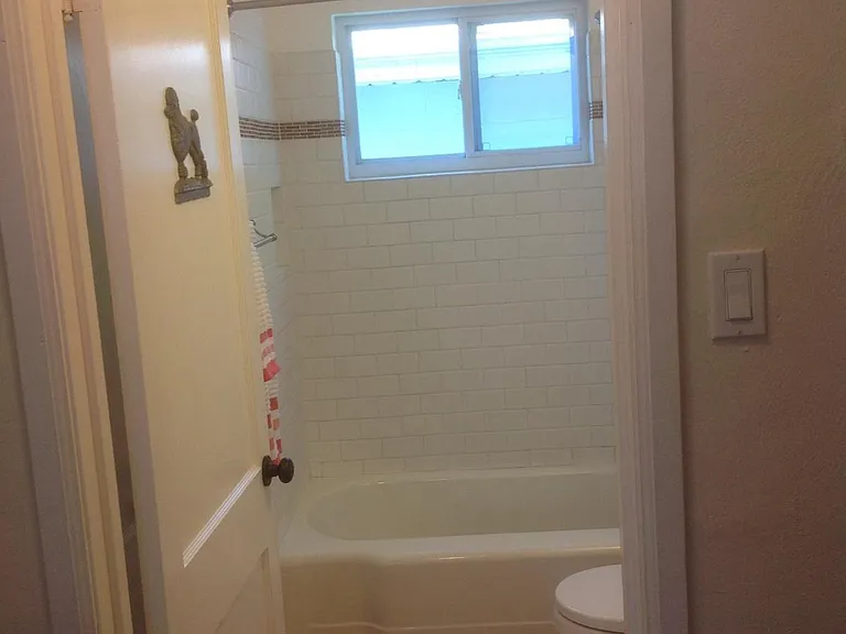 Subway tile & glass tile