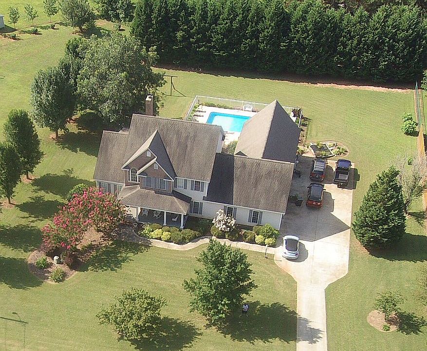 2nd image of 139 Wesley Amaker Rd