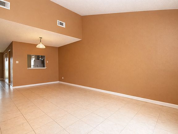 3rd image of 2148 Greenbriar Colony Dr